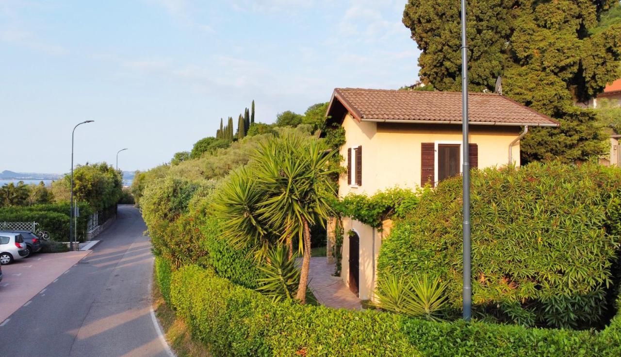Villa Bouganville トスコラーノ・マデルノ エクステリア 写真